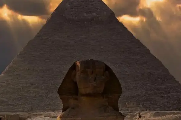 Can You Visit The Pyramids from Sharm El Sheikh​ 2025 tips