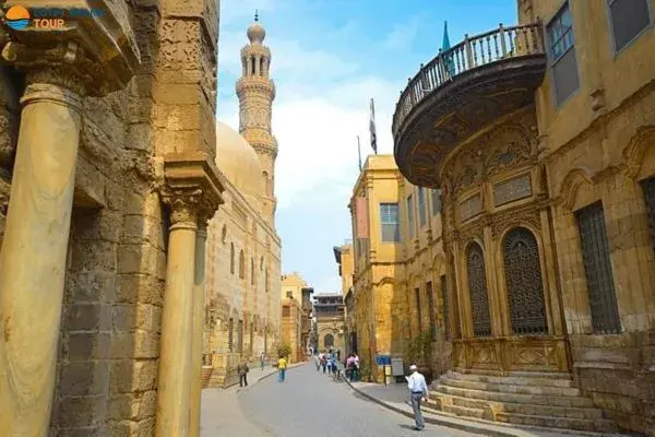 Al Moez Ldin Allah Al Fatmi | Cairo’s Historic Street